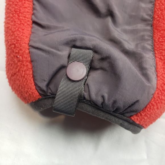 The North Face Kids Red and Gray Jacket - Picture 5 of 16